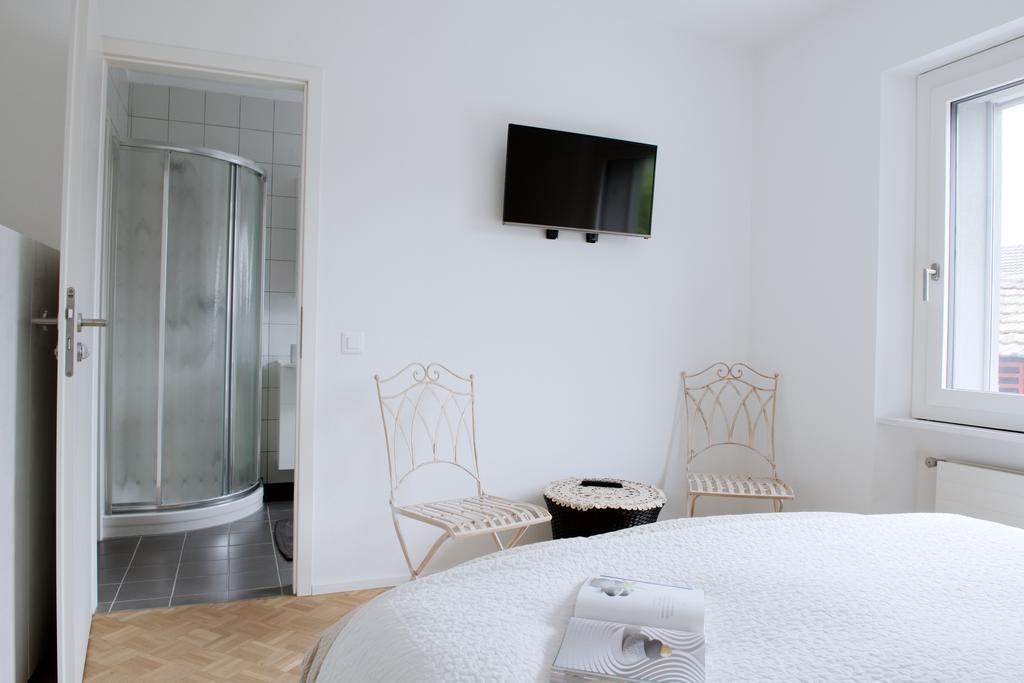 B&B Aura Rossa Quartino Екстериор снимка